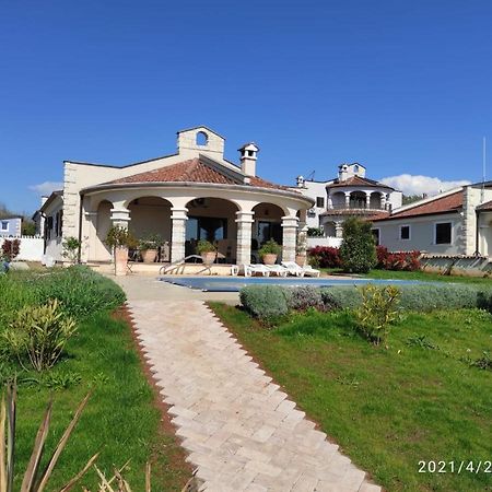 Villa Parenzo Porec Exterior photo
