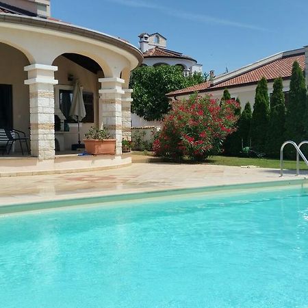 Villa Parenzo Porec Exterior photo
